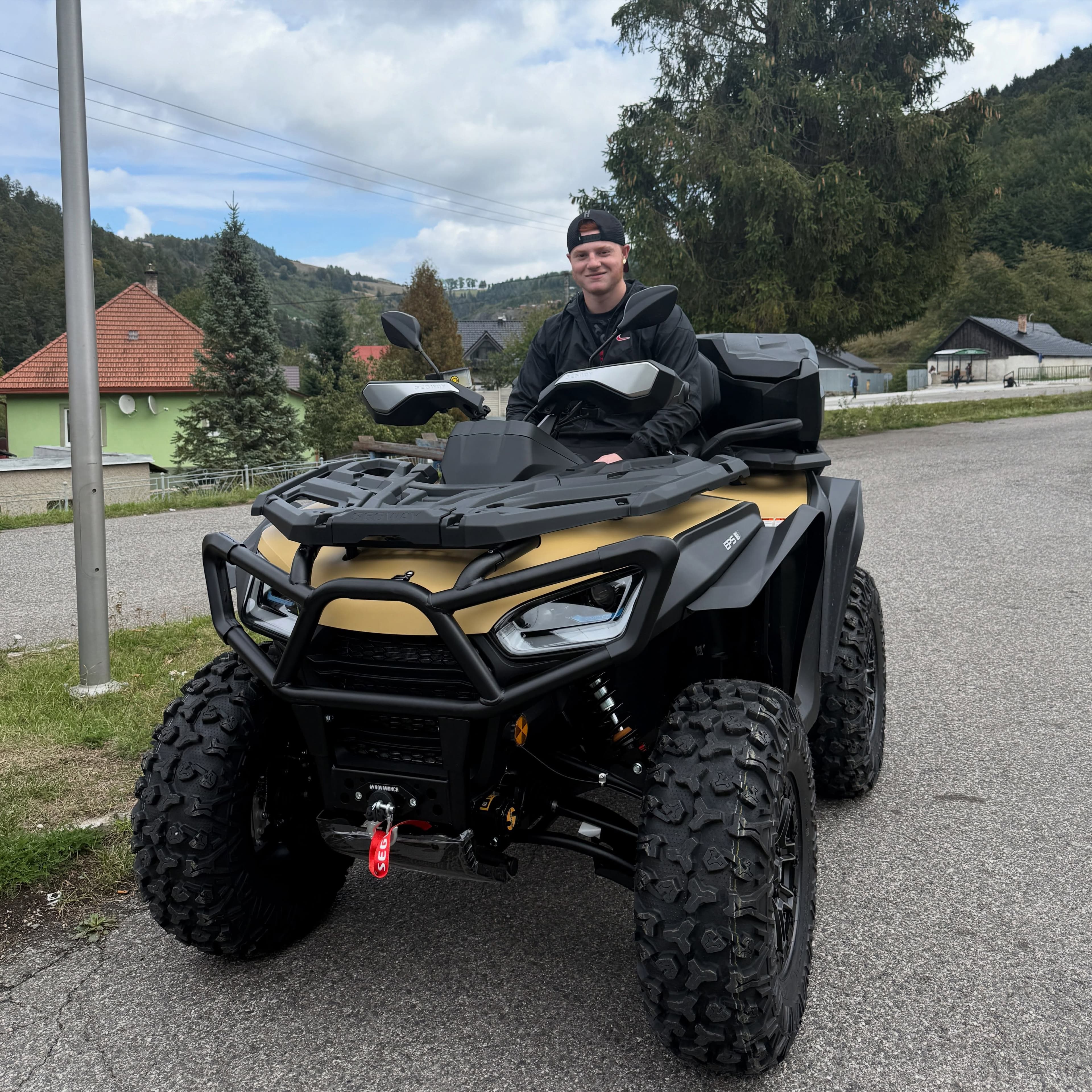 Naše “malé monštrum” v podobe Segway AT10 WL 30” už bude po víkende určite zabehnuté a my veríme, že úsmev sa ešte rozší…